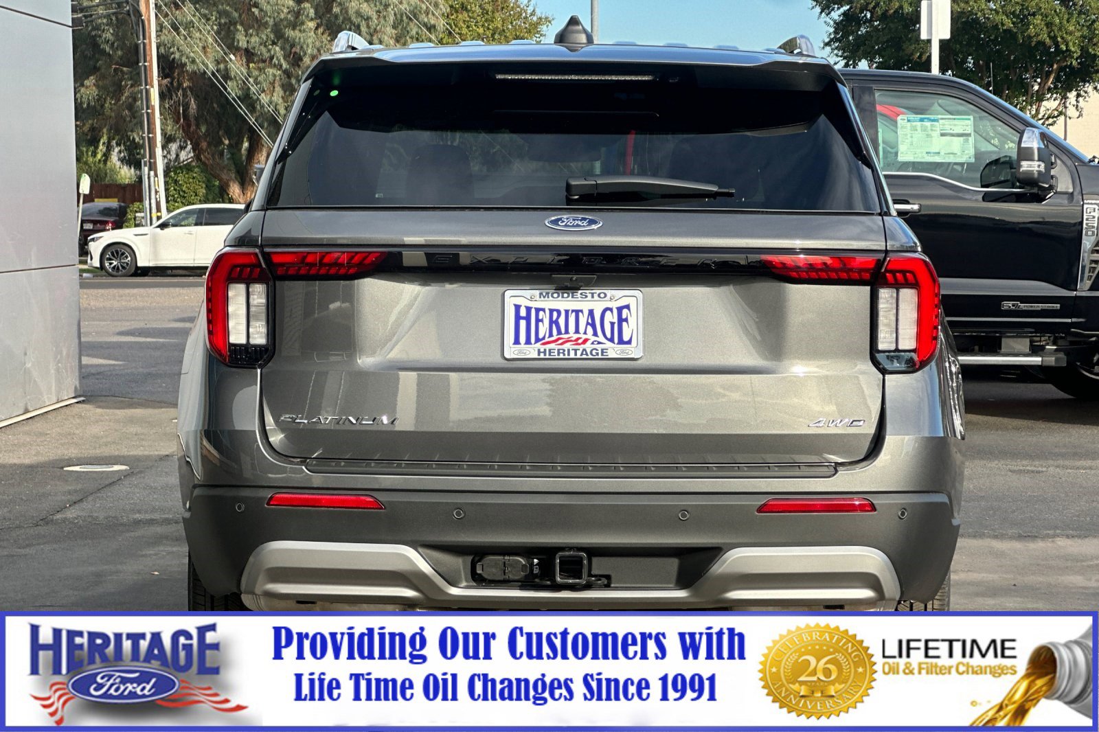 2026 Ford Explorer Platinum photo 4