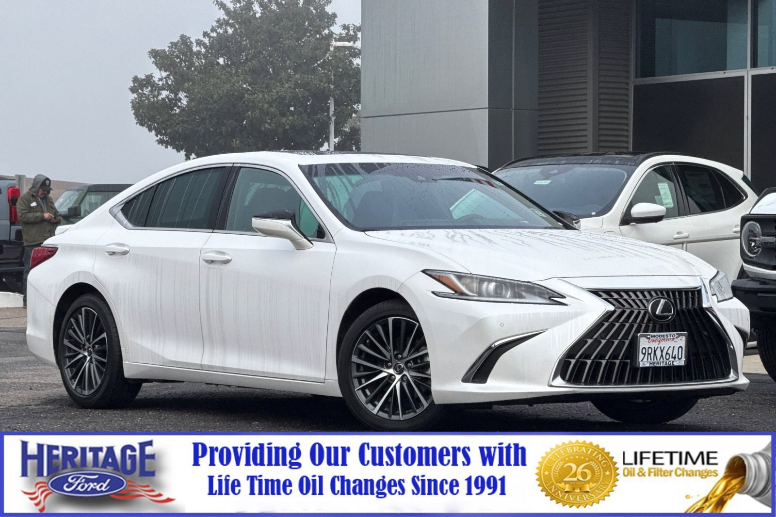 2025 Lexus ES Hybrid 300h
