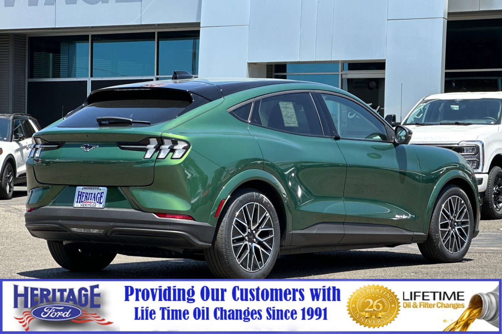 2025 Ford Mustang Mach-E Premium photo 2