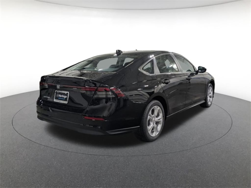 New 2025 Honda Accord LX Sedan