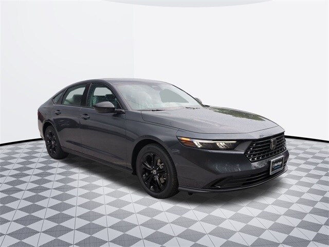 2025 Honda Accord SE photo 2