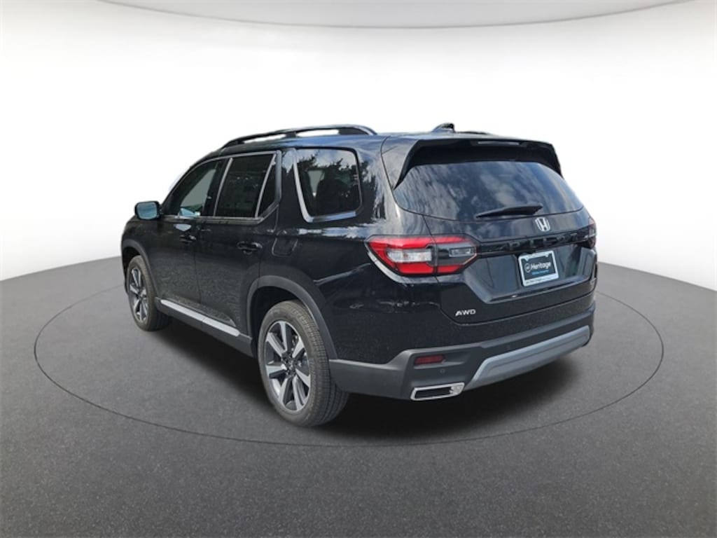 New 2025 Honda Pilot Touring SUV