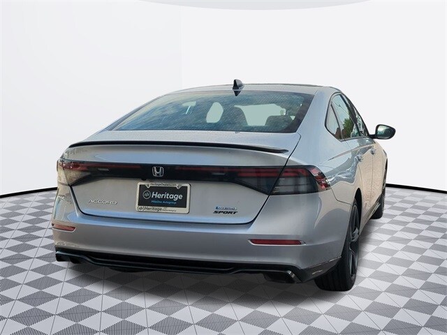2025 Honda Accord Hybrid Sport-L photo 4