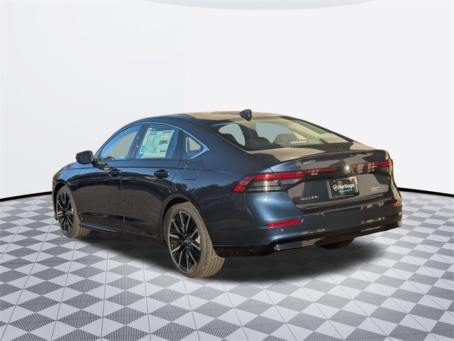2025 Honda Accord Hybrid Touring photo 3