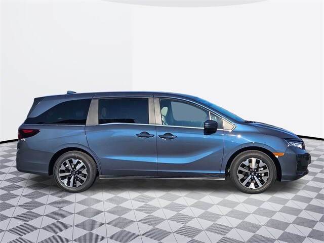 2026 Honda Odyssey EX-L photo 3