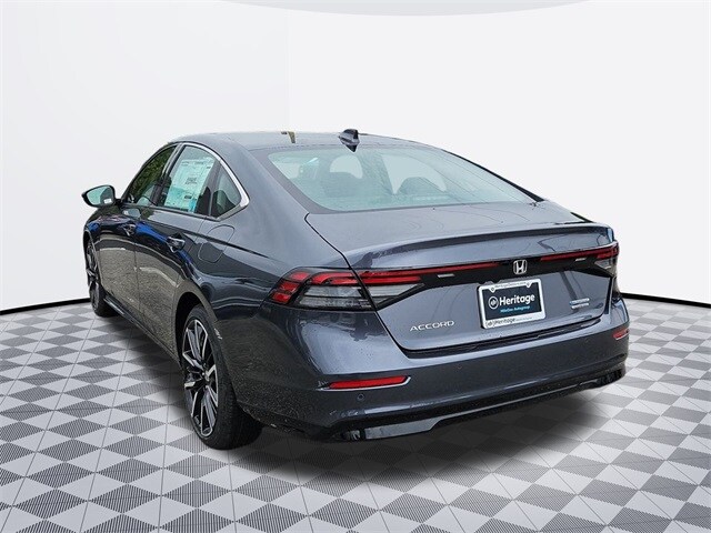 2025 Honda Accord Hybrid Touring photo 3