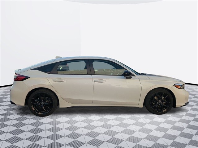2026 Honda Civic Sport Hatchback photo 3