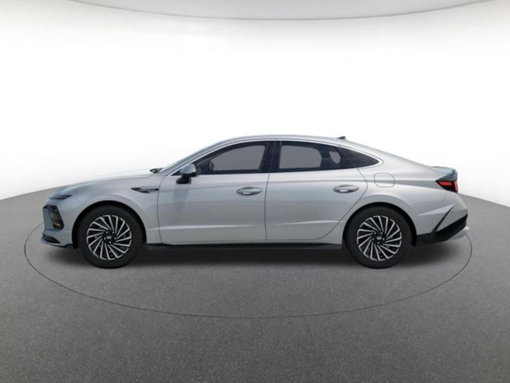 New 2026 Hyundai Sonata Hybrid SEL Sedan