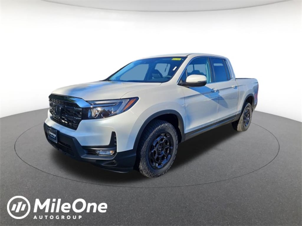 New 2025 Honda Ridgeline RTL Truck Crew Cab