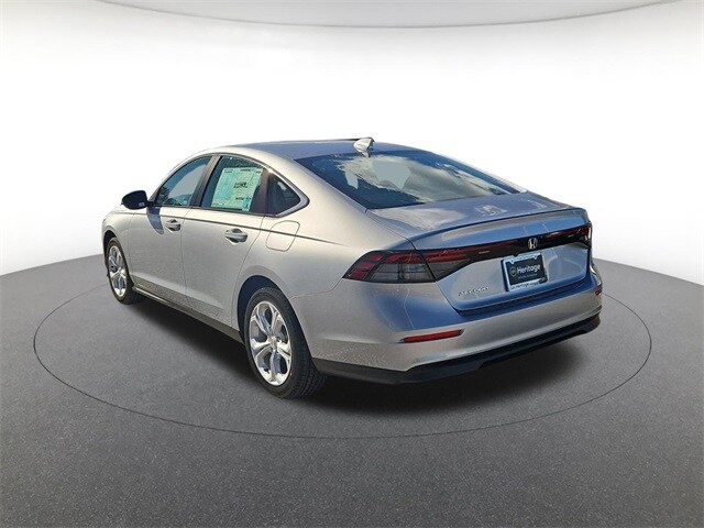 2025 Honda Accord LX photo 3