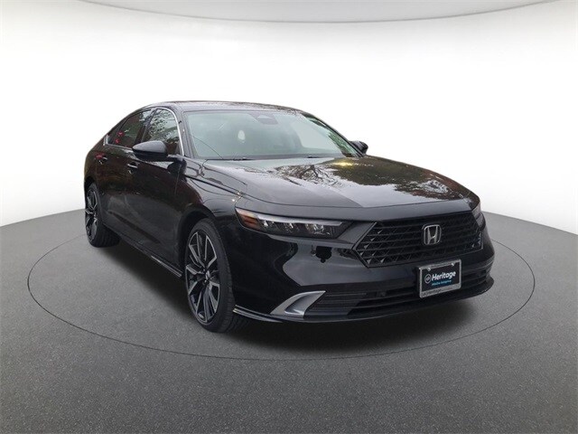 2025 Honda Accord Hybrid Touring photo 2