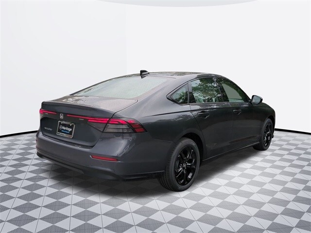 2025 Honda Accord SE photo 4