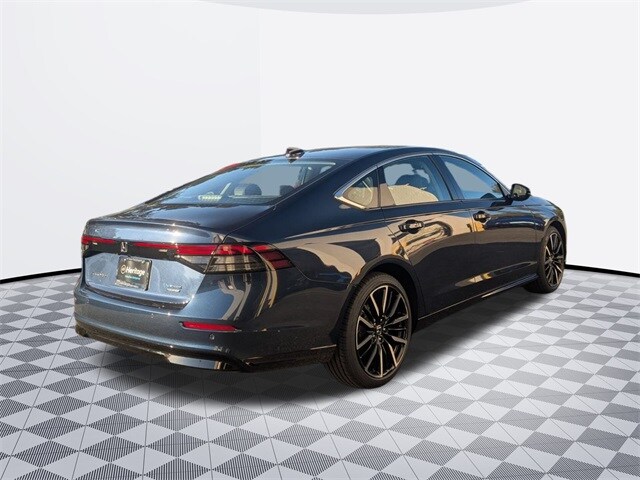 2025 Honda Accord Hybrid Touring photo 4