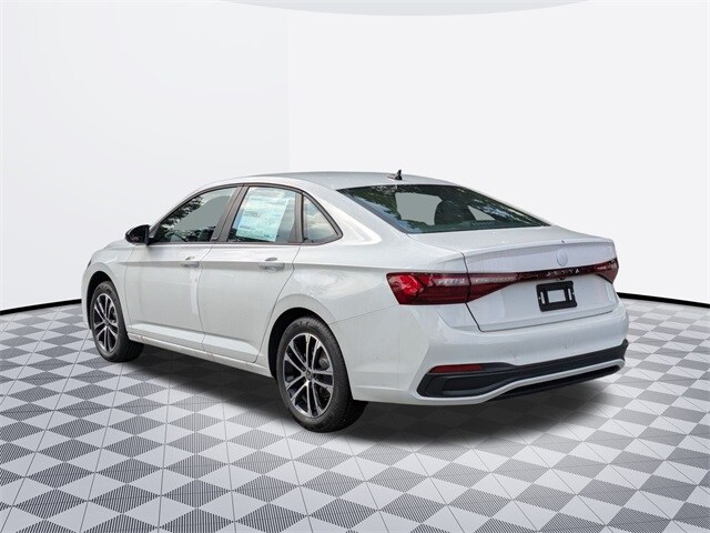 2025 Volkswagen Jetta 1.5T Sport photo 3