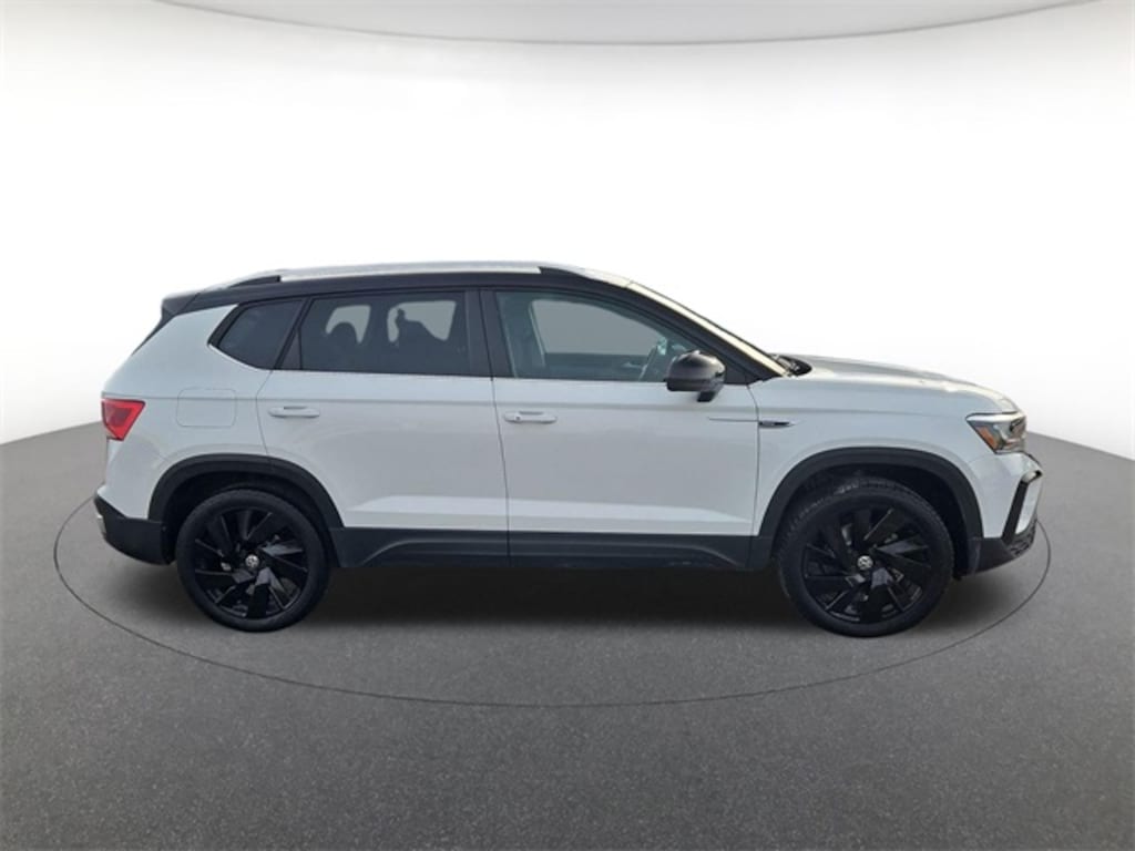 Used 2024 Volkswagen Taos 1.5T SE SUV