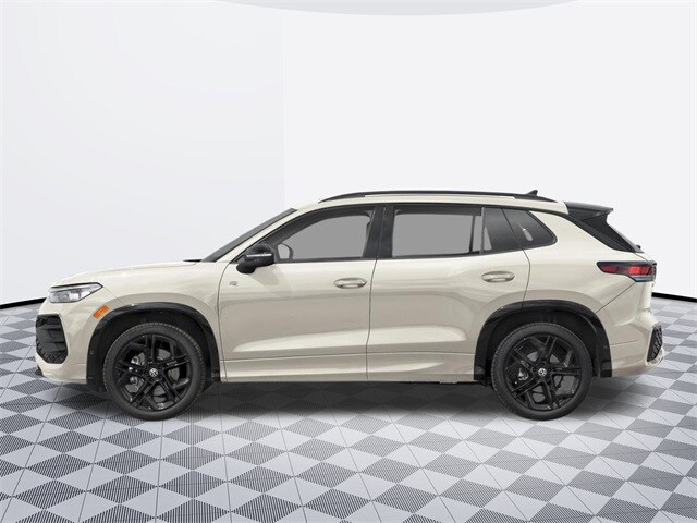 2025 Volkswagen Tiguan SE R-Line Black photo 2