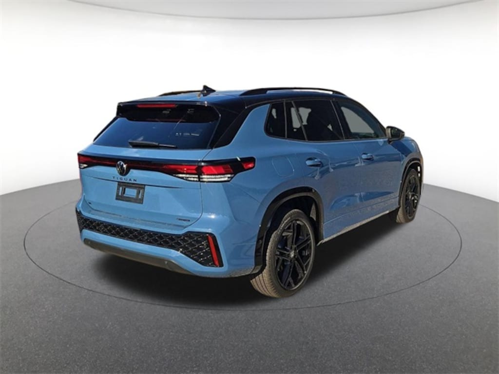 New 2026 Volkswagen Tiguan SE R-Line Black SUV