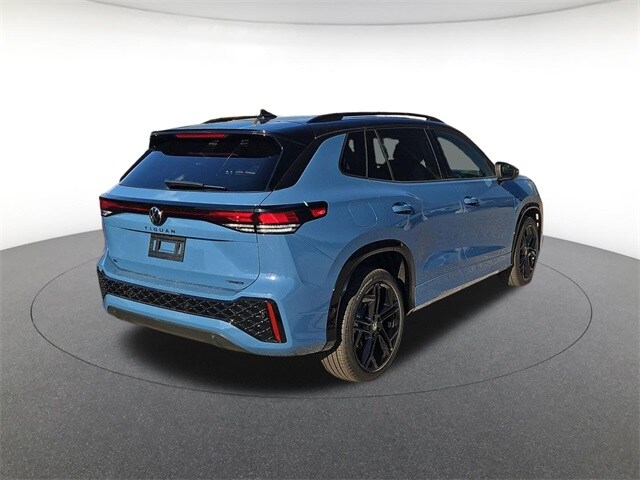 2026 Volkswagen Tiguan SE R-Line Black photo 4