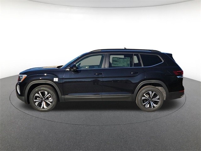 2026 Volkswagen Atlas SE photo 2