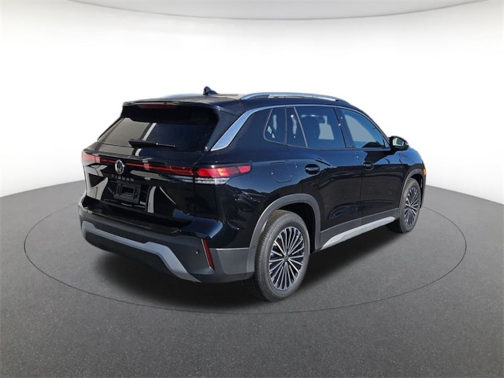 New 2025 Volkswagen Tiguan 2.0T S SUV