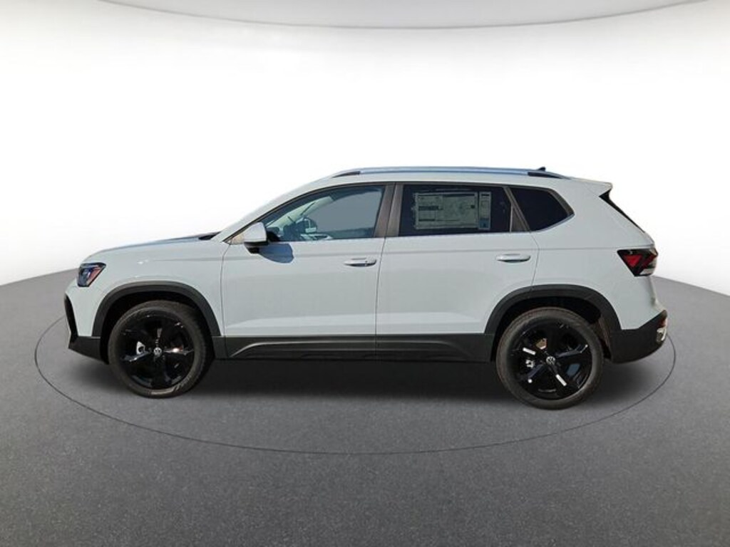 New 2026 Volkswagen Taos 1.5T SEL SUV