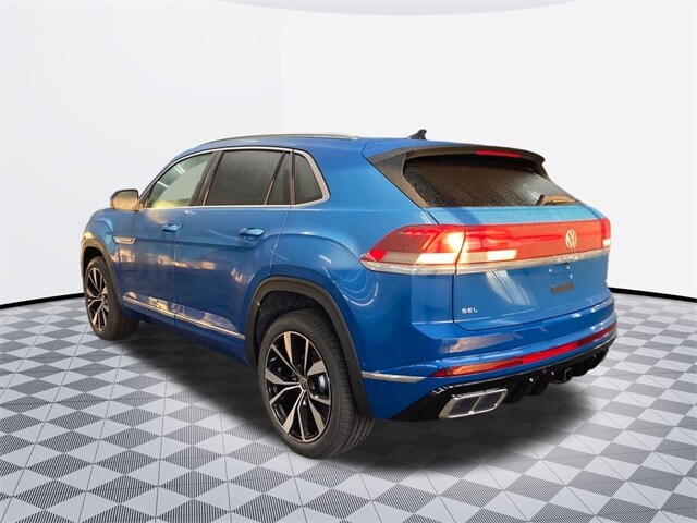 2025 Volkswagen Atlas Cross Sport SEL Premium R-Line photo 3