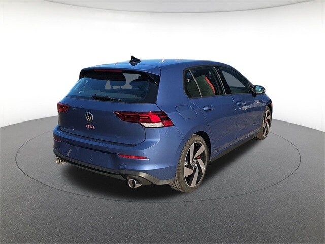 2026 Volkswagen Golf GTI S photo 4