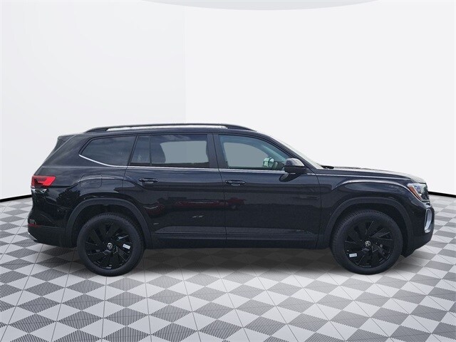 2026 Volkswagen Atlas SE Technology photo 3