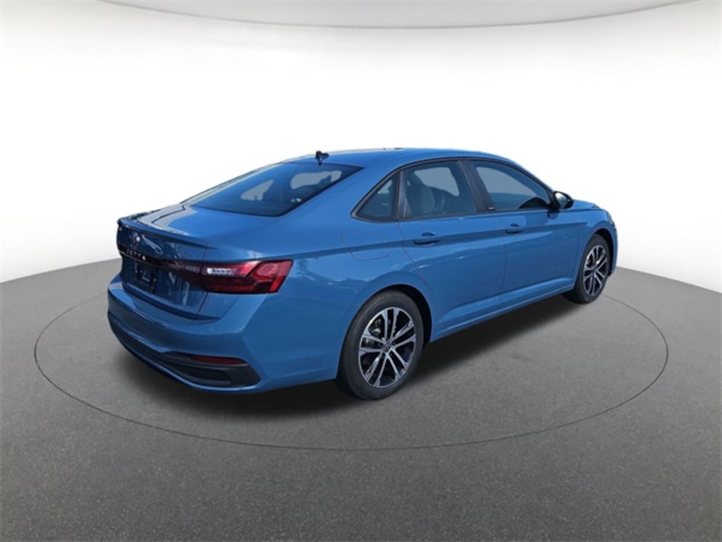 New 2025 Volkswagen Jetta 1.5T Sport Sedan