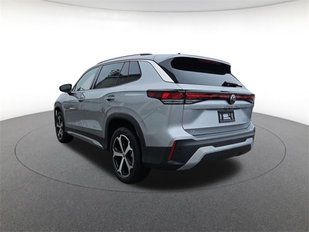 New 2026 Volkswagen Tiguan 2.0T SE SUV