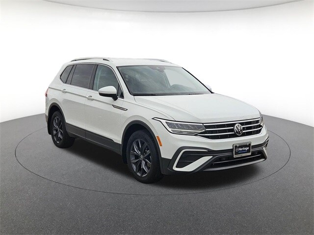 2022 Volkswagen Tiguan SE photo 3