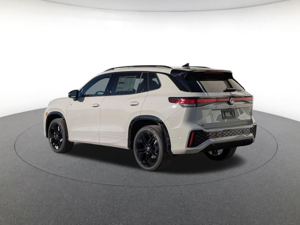 New 2026 Volkswagen Tiguan 2.0T SE R-Line Black SUV