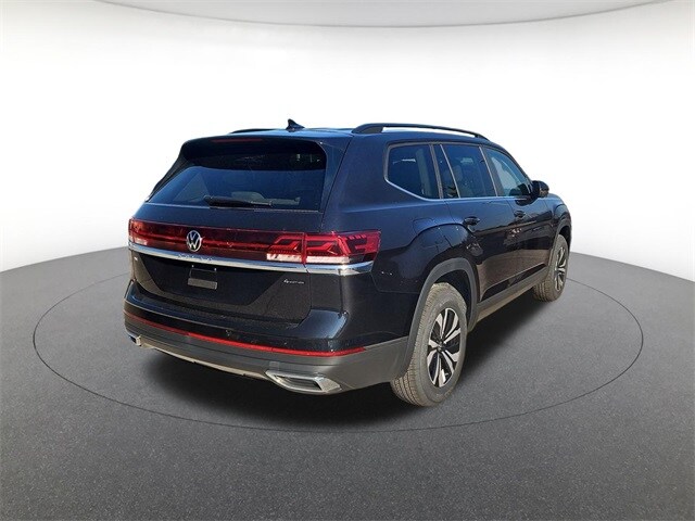 2026 Volkswagen Atlas SE photo 4