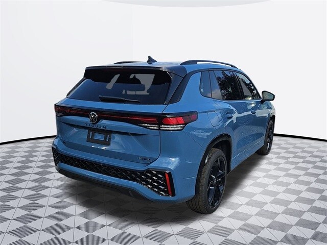 2025 Volkswagen Tiguan SE R-Line Black photo 4