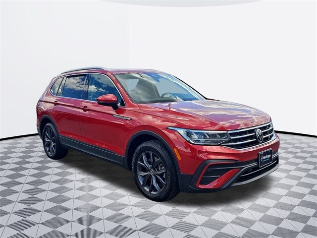 2022 Volkswagen Tiguan SE photo 2
