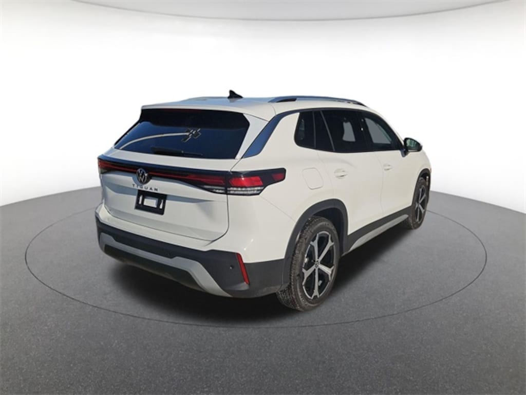 New 2026 Volkswagen Tiguan 2.0T SE SUV