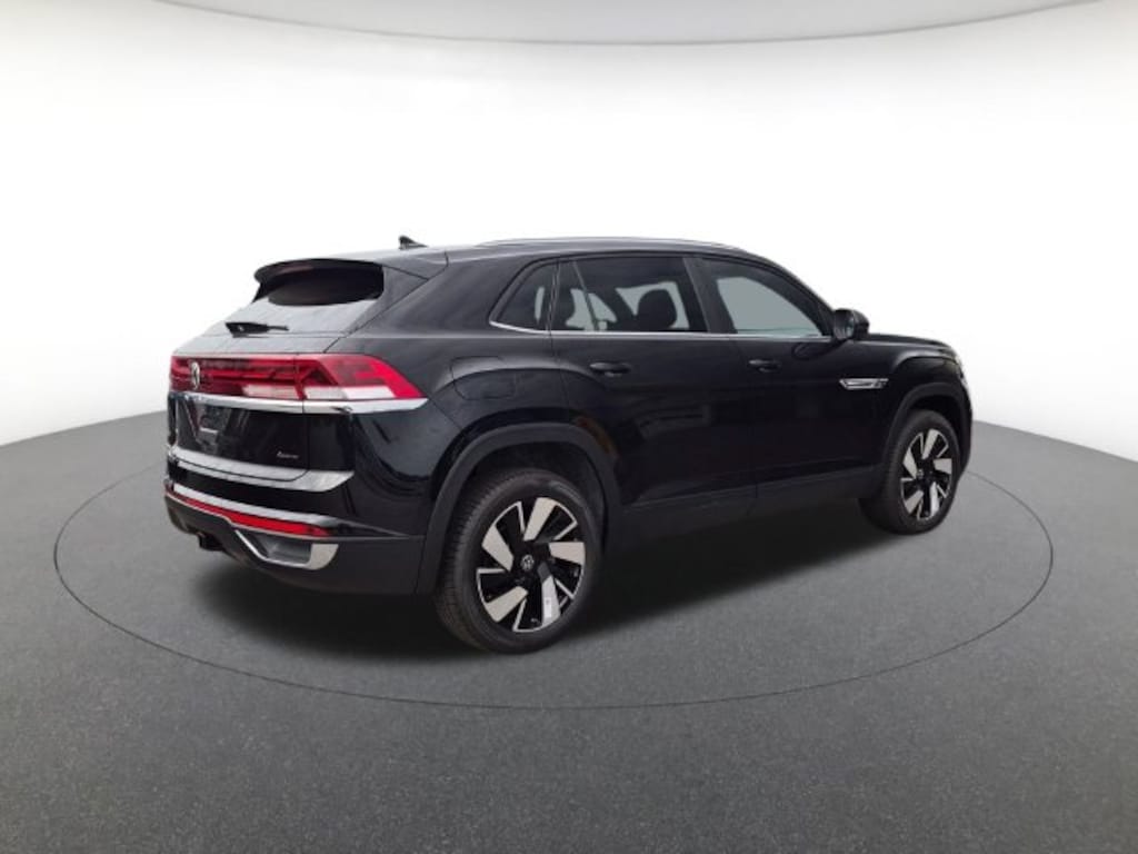 New 2026 Volkswagen Atlas Cross Sport SE w/Technology SUV