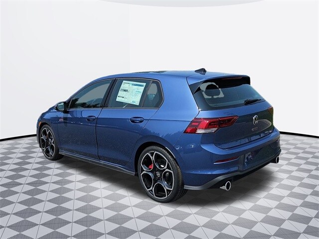 2025 Volkswagen Golf GTI Autobahn photo 3