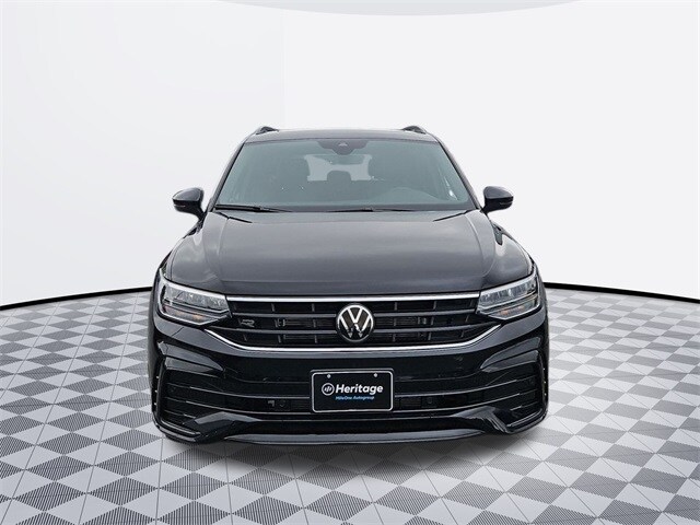 2024 Volkswagen Tiguan SE R-Line Black photo 2