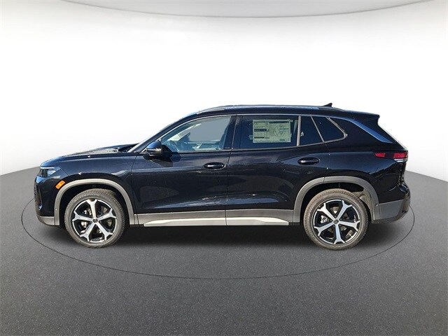 2026 Volkswagen Tiguan SE photo 2