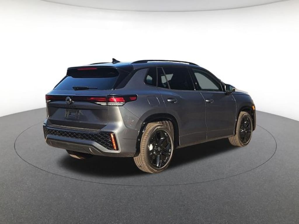 New 2026 Volkswagen Tiguan 2.0T SE R-Line Black SUV