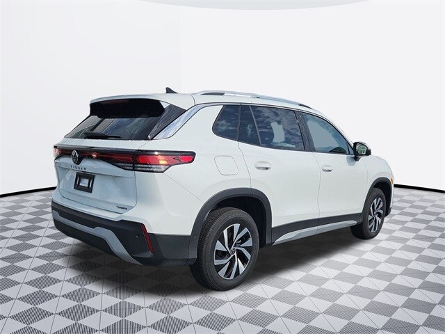 2025 Volkswagen Tiguan S photo 4
