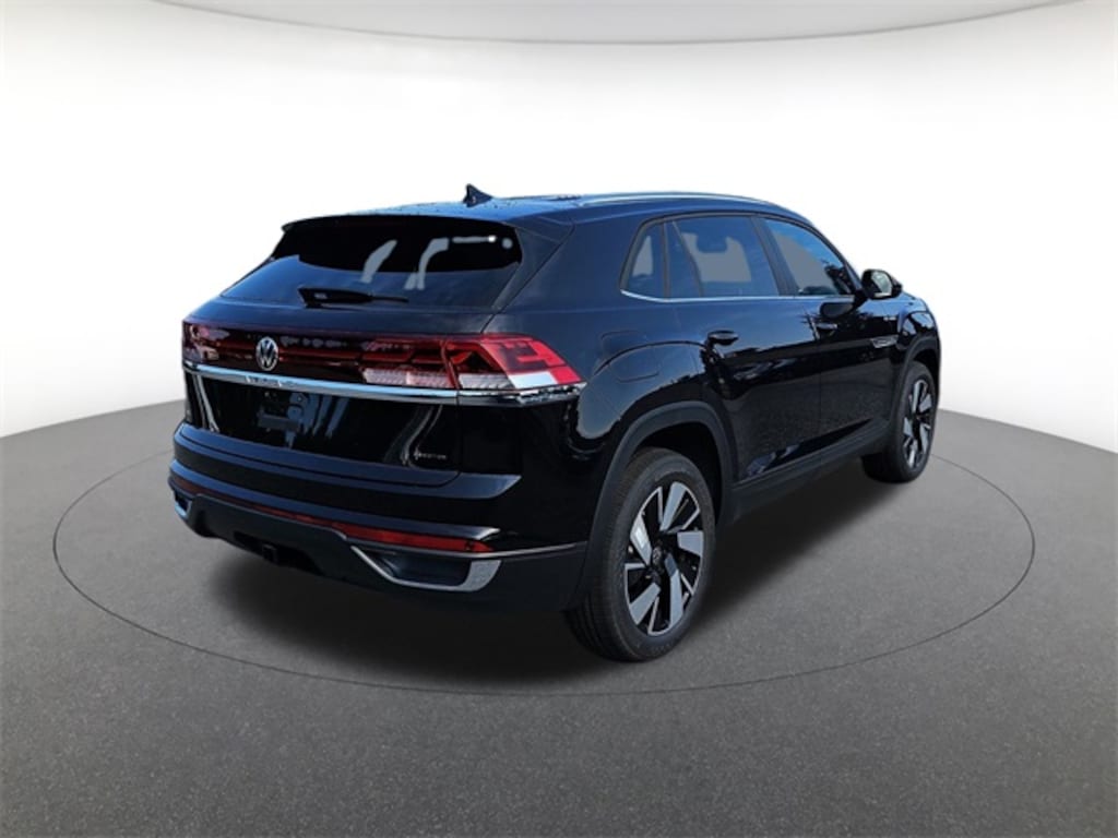 New 2025 Volkswagen Atlas Cross Sport 2.0T SE w/Technology SUV