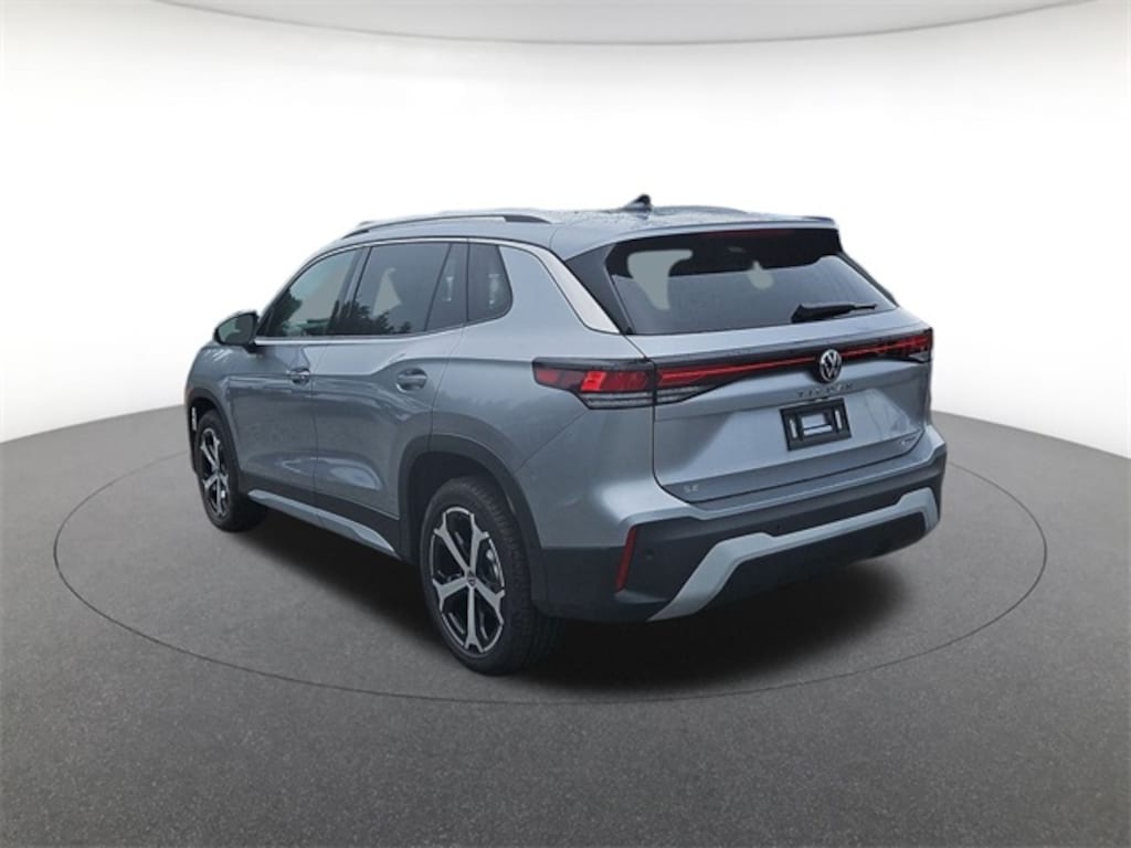 New 2025 Volkswagen Tiguan 2.0T SE SUV