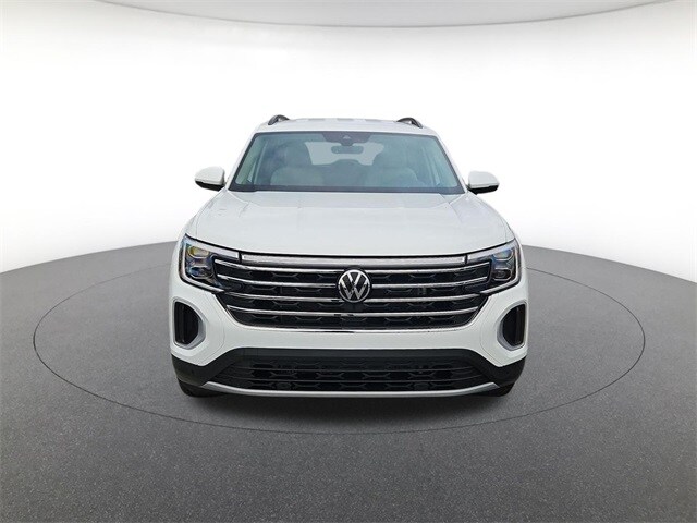 2025 Volkswagen Atlas SE Technology photo 2