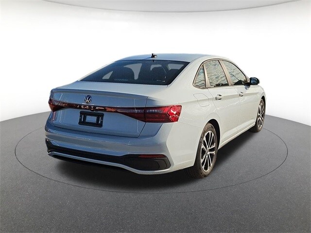 2026 Volkswagen Jetta 1.5T Sport photo 4