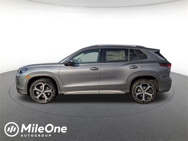 2026 Volkswagen Tiguan SE's photo