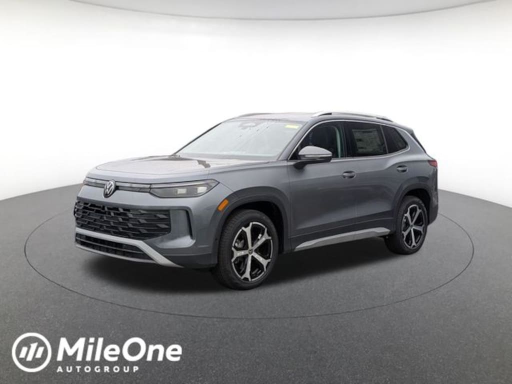 New 2026 Volkswagen Tiguan 2.0T SE SUV