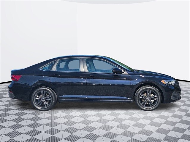 2022 Volkswagen Jetta 1.5T SE photo 4