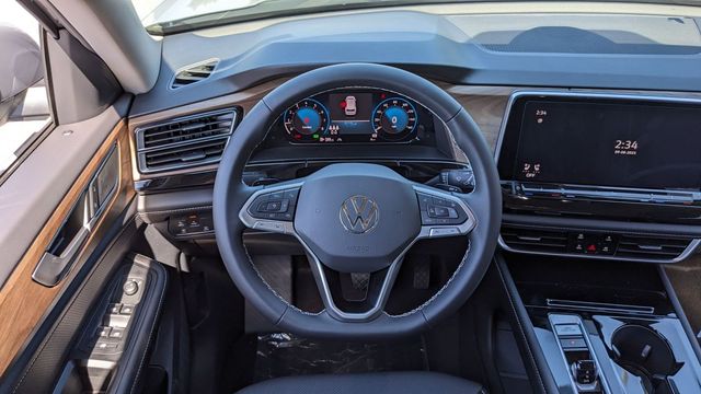 2026 Volkswagen Atlas SE w/Tech - Photo 8